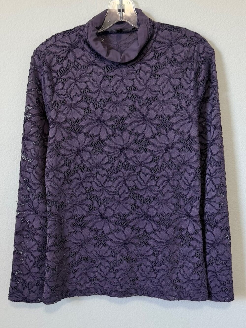 WHBM Long Sleeve Turtleneck Purple Floral Lace Stretch Blouse Women's Size M